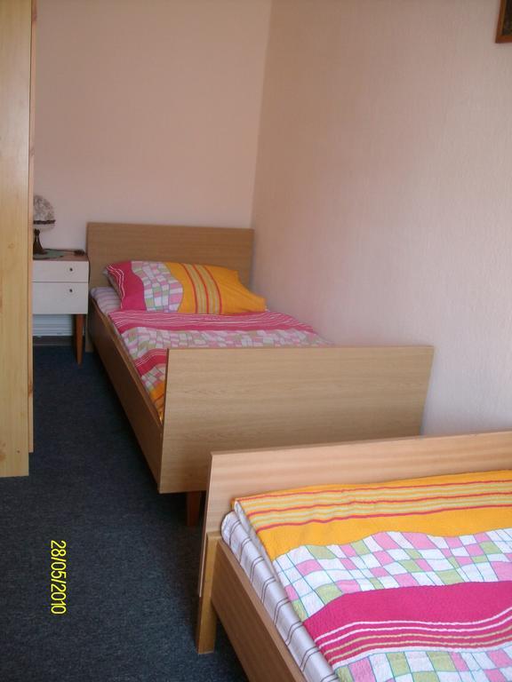 Ferien und Gaestehaus Harms Neuenkirchen  Zimmer foto